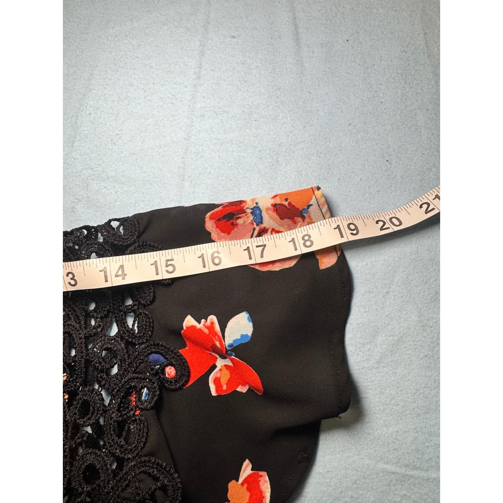 Zac & Rachel Womens Black Floral Bell Sleeve Crochet Lace Blouse Size L - Picture 7 of 10